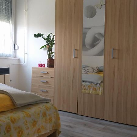 Simon Apartman Tiszafüred エクステリア 写真